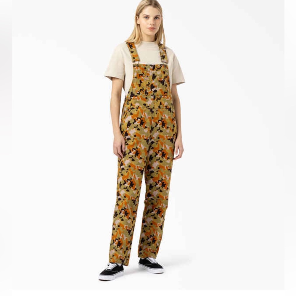 Dickies The Artondale Camo Print Duck Bib Overalls Green Orange Size Small NWT - Picture 1 of 13